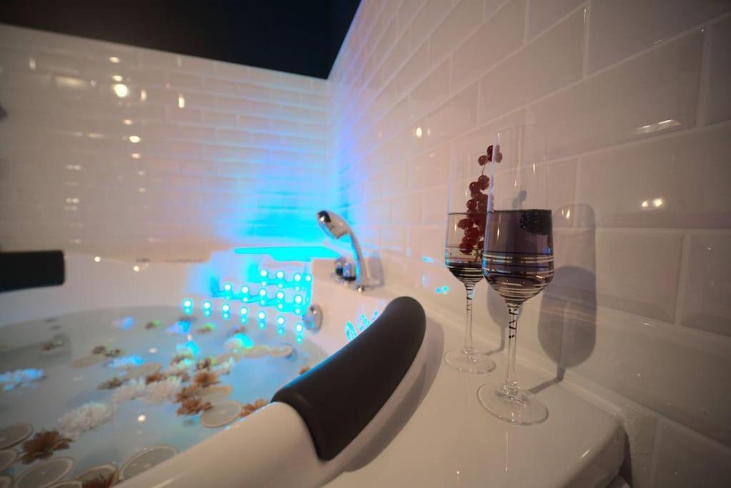 Luxury Room Jacuzzi Centre Ville Haut De Gamme Mulhouse Kültér fotó